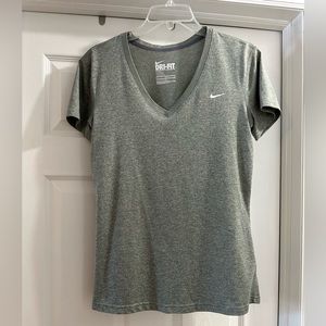 Women’s Nike t-shirt size medium